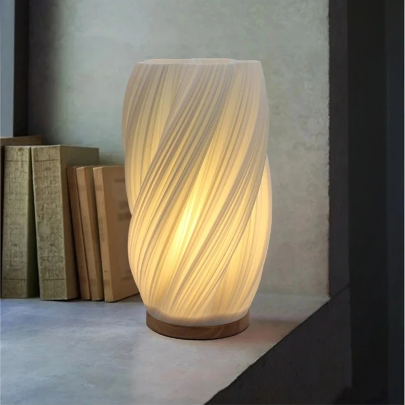 Lampada da scrivania 3D in sti - Desk Setup White recensione e prezzo