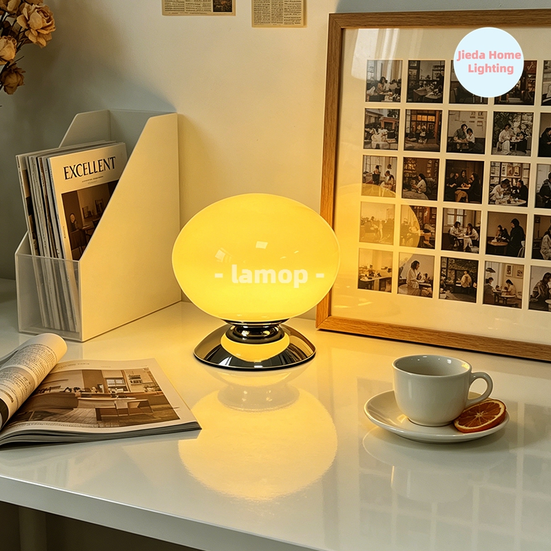 Lampada da Tavolo in Vetro Bia - Desk Setup White recensione e prezzo