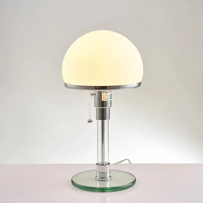 Lampada da Tavolo Bianca di De - Desk Setup White recensione e prezzo